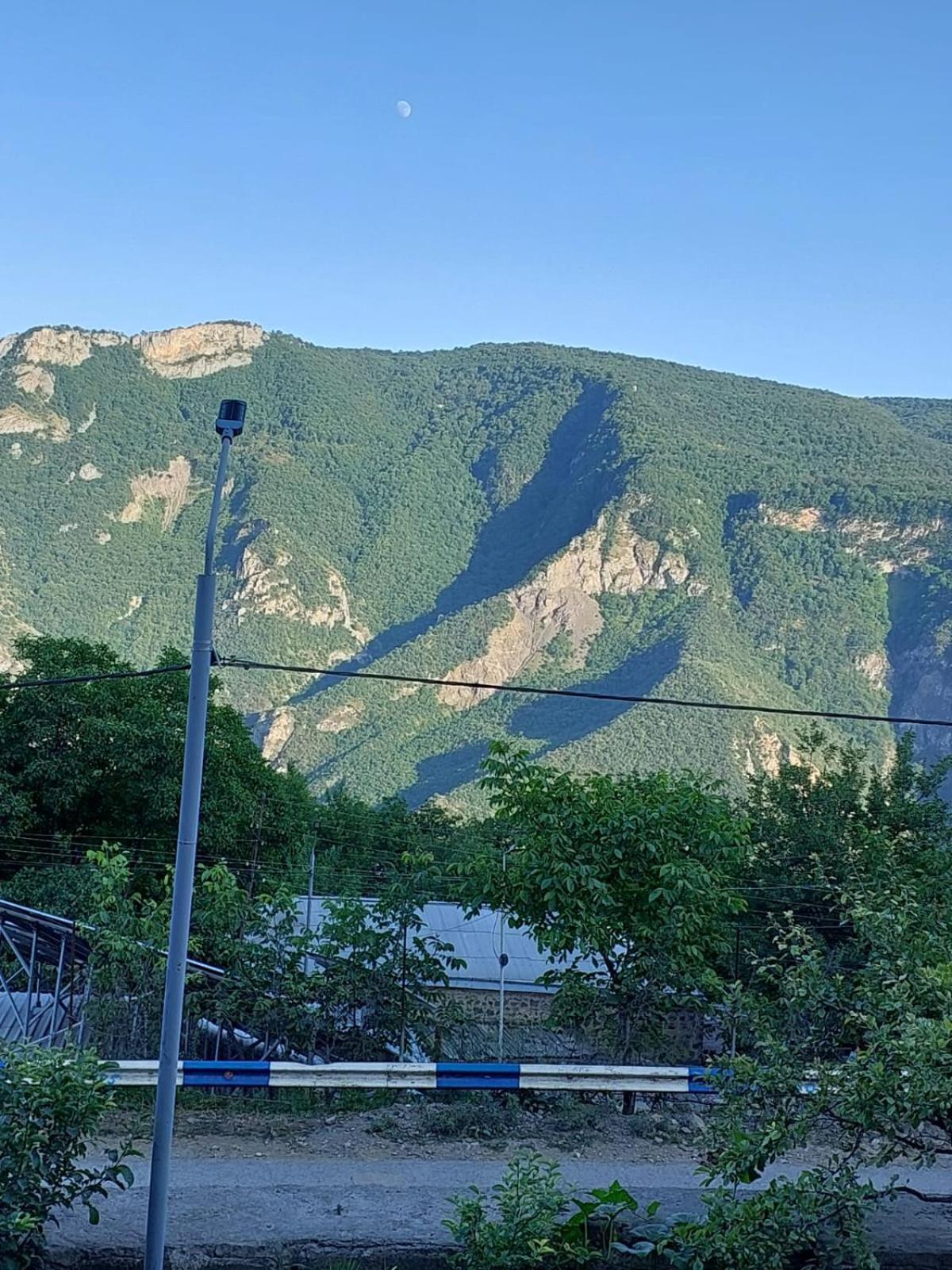 Igor Bed And Breakfast Halidzor Bagian luar foto